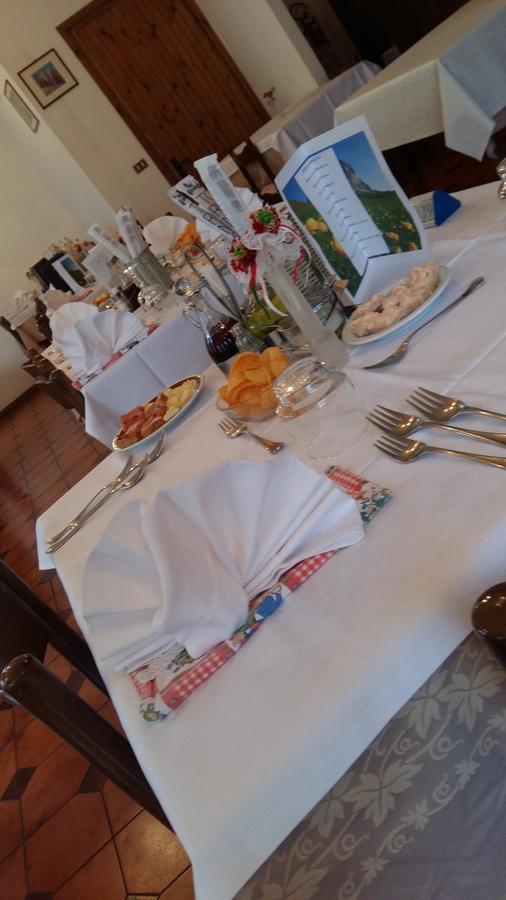 Hotel Nevada Campitello di Fassa Esterno foto