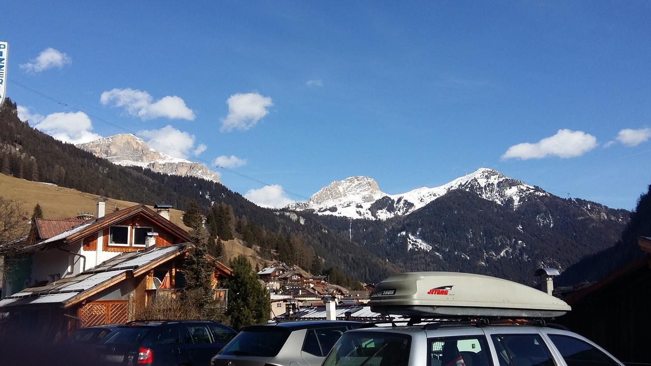Hotel Nevada Campitello di Fassa Esterno foto