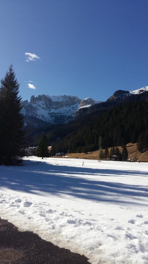 Hotel Nevada Campitello di Fassa Esterno foto