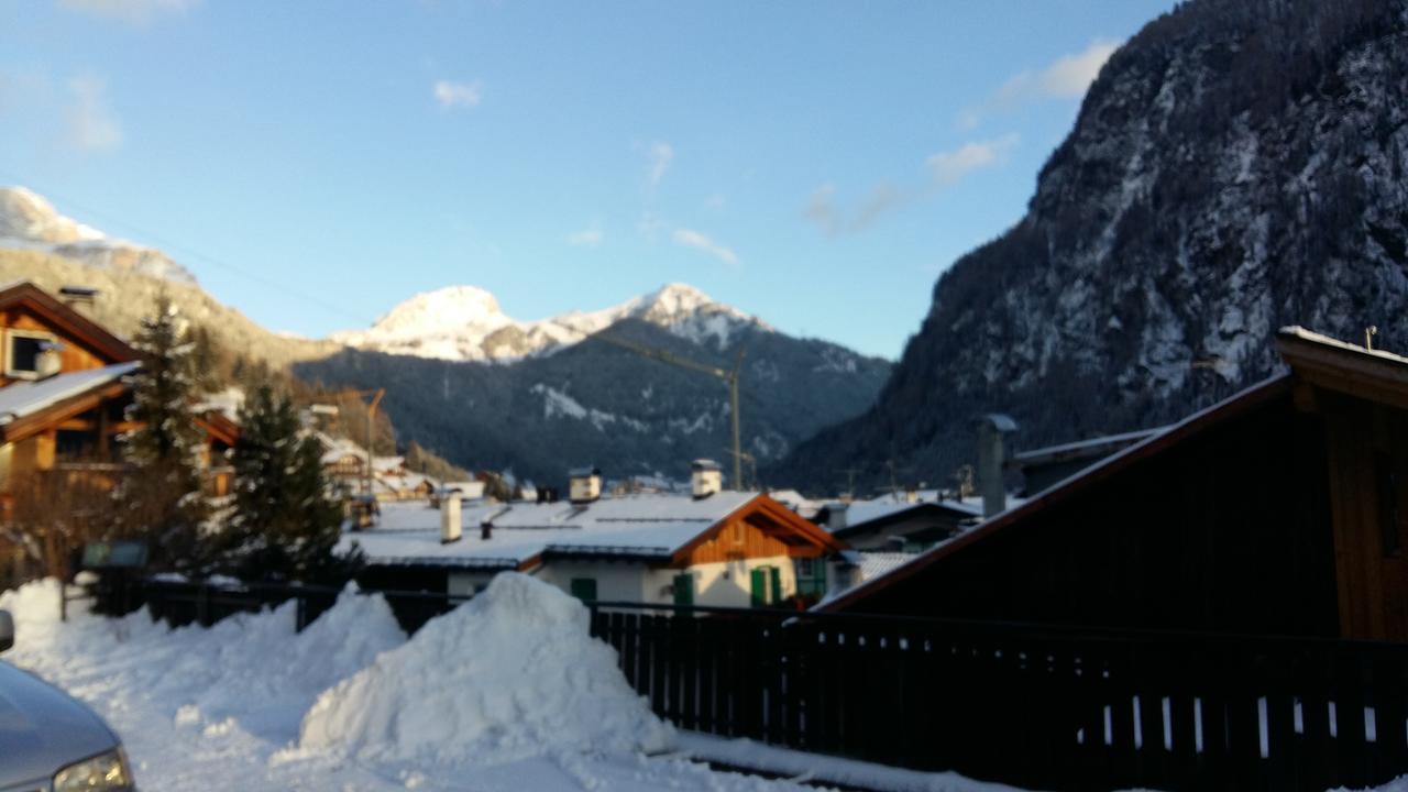 Hotel Nevada Campitello di Fassa Esterno foto